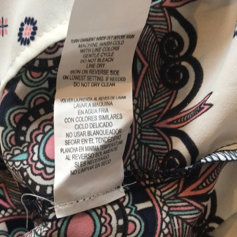 Bohemian Tassel Tie Blouse - Picture 7 of 7